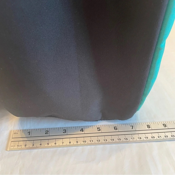 🎒  Retro Style Adidas Backpack - Turquoise and Coral 🎒 - Picture 4 of 8